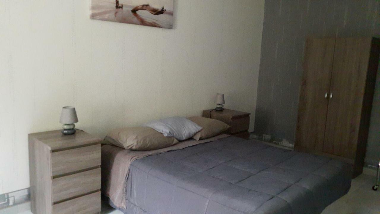 Вілла La Ferme Au Roy Bernouil Екстер'єр фото